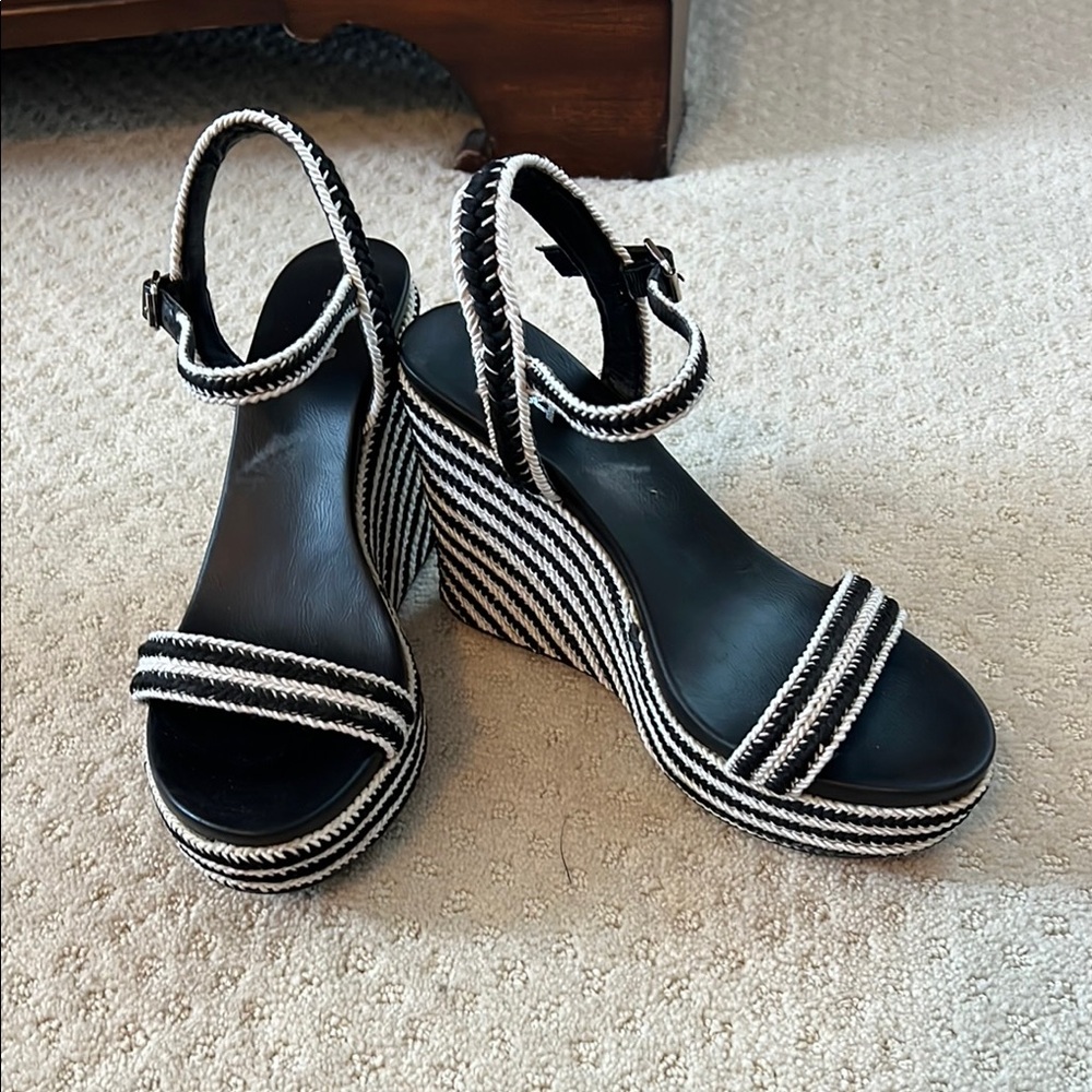 MIA Black and White Espadrille Wedge Sandals Size 8